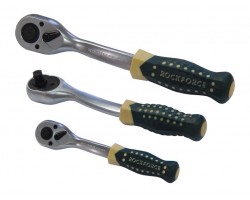 Трещотка реверсивная усиленная изогнутая с резиновой ручкой 3/8" (72зуб.) ROCKFORCE RF-802322